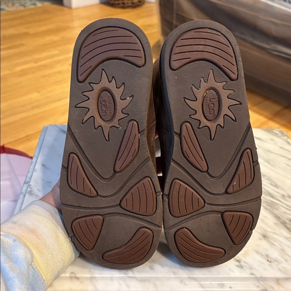 UGG Brown Shearling Lined Boots - Picture 4 of 10